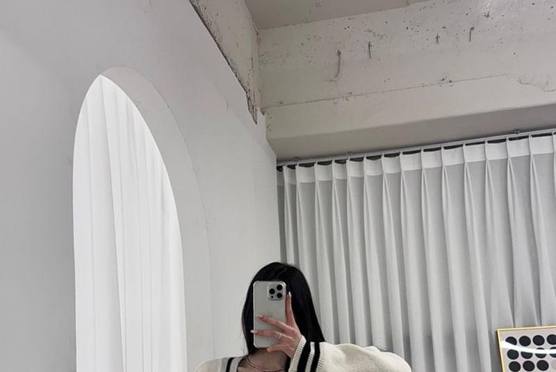 Set: V-Neck Contrast Trim Zip-Up Cardigan + High Waist Knit Shorts Product Image