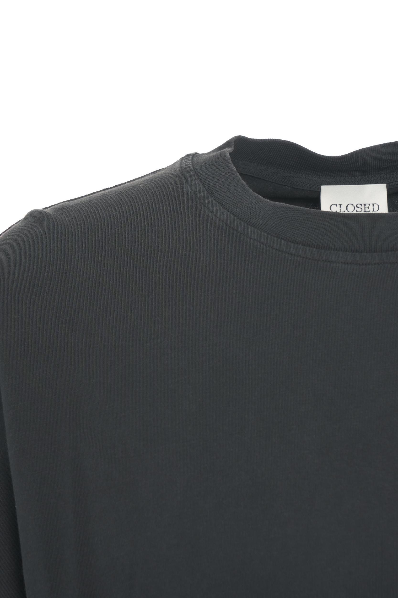 T-shirt with logo embroidery Product Image