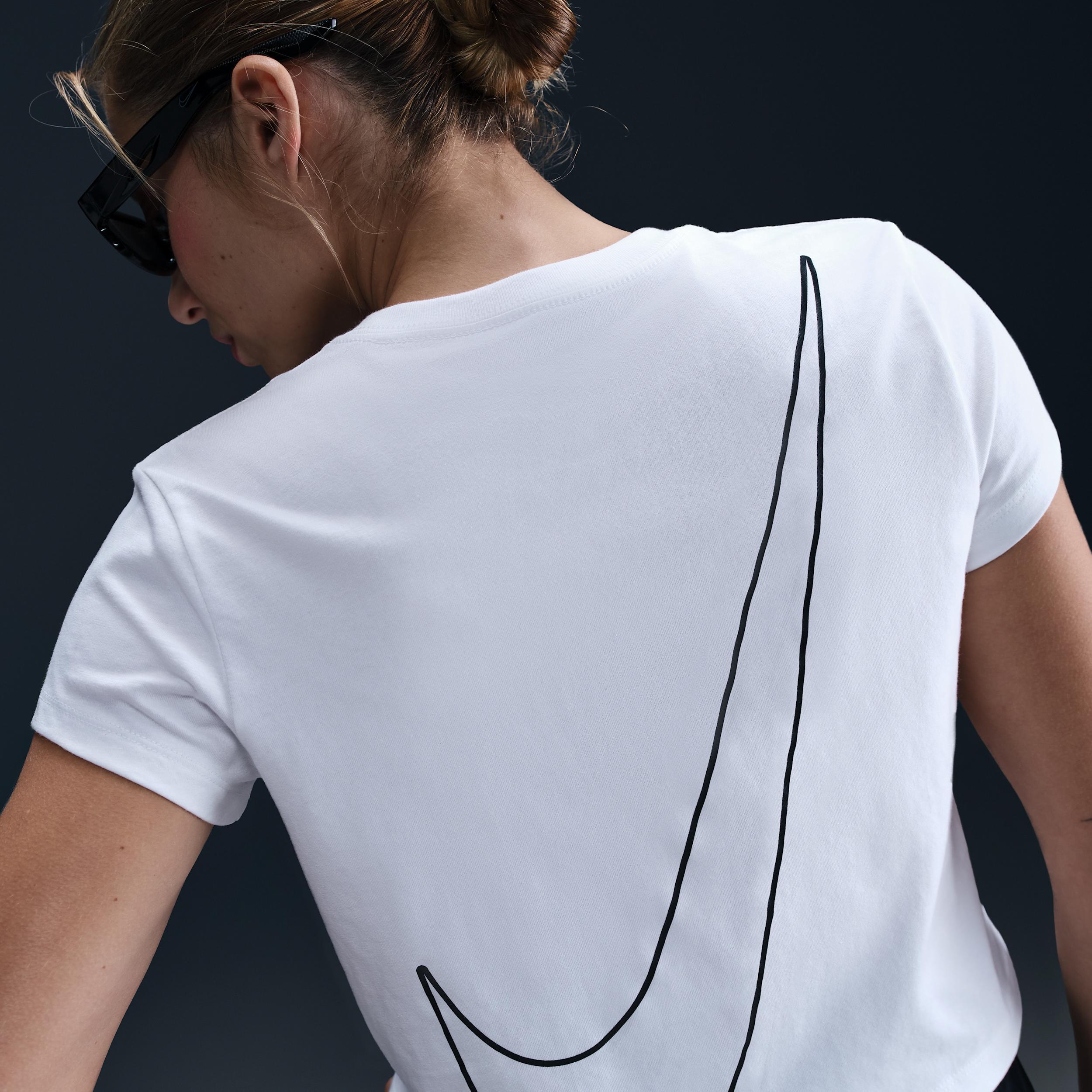 Women's Nike Sportswear Club Short-Sleeve Cropped Graphic T-Shirt Product Image