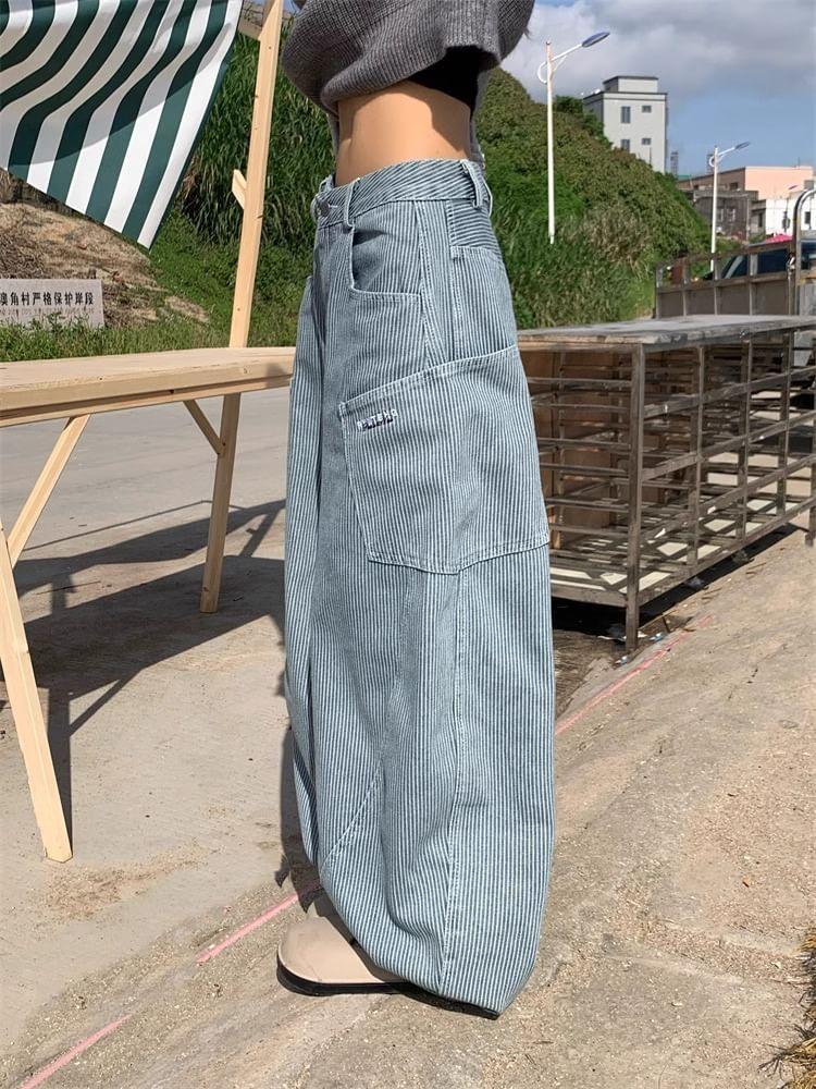 Low Rise Striped Loose-Fit Wide-Leg Jeans Product Image