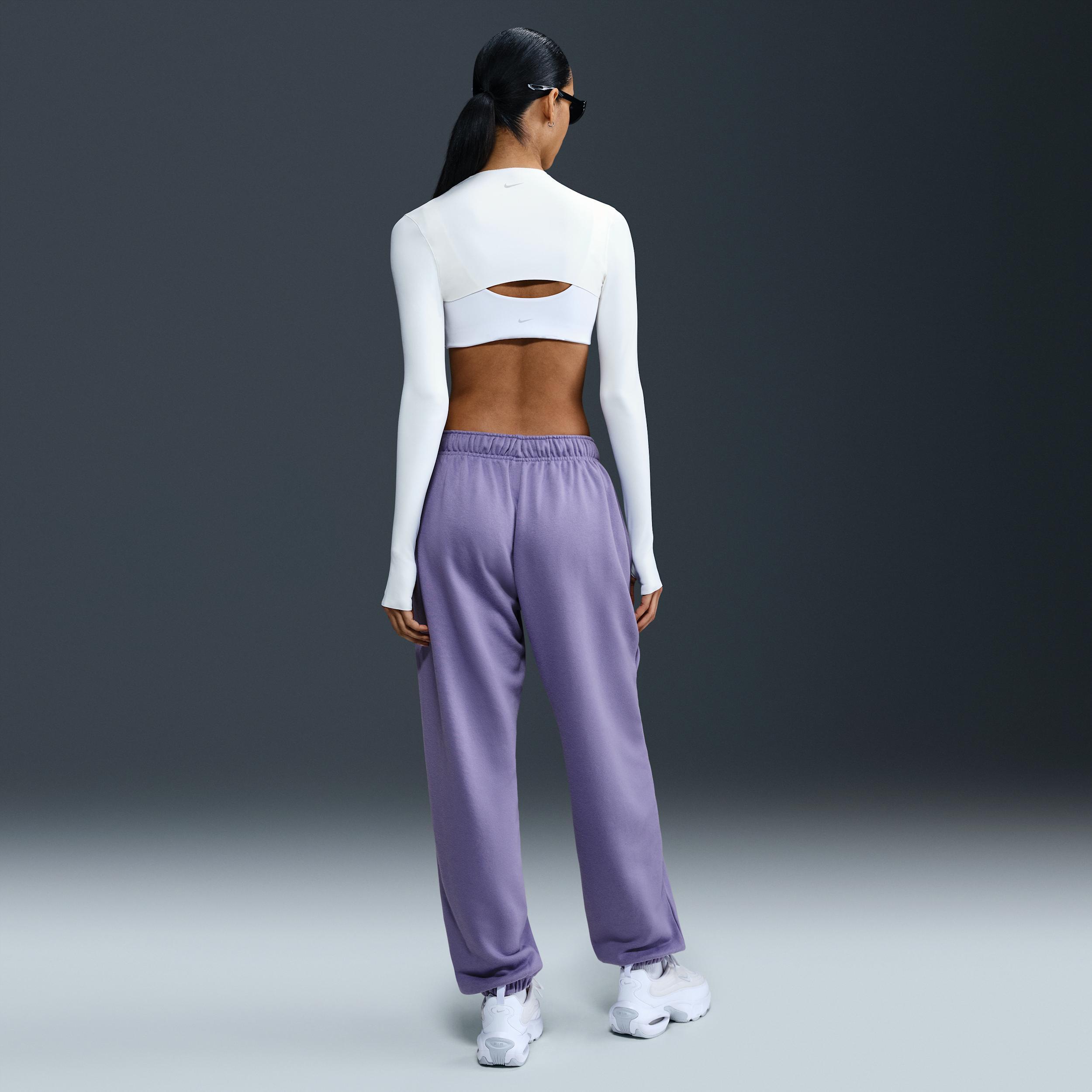 Women's Nike Sportswear Club Fleece Mid-Rise Oversized Sweatpants Product Image