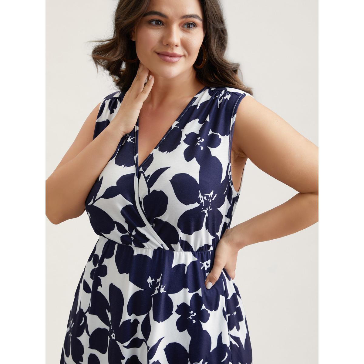 Plus Size Floral Print Surplice Neck Midi Dress Navy Women Casual Gathered Knit Dresses Bloomchic 28/5X Product Image