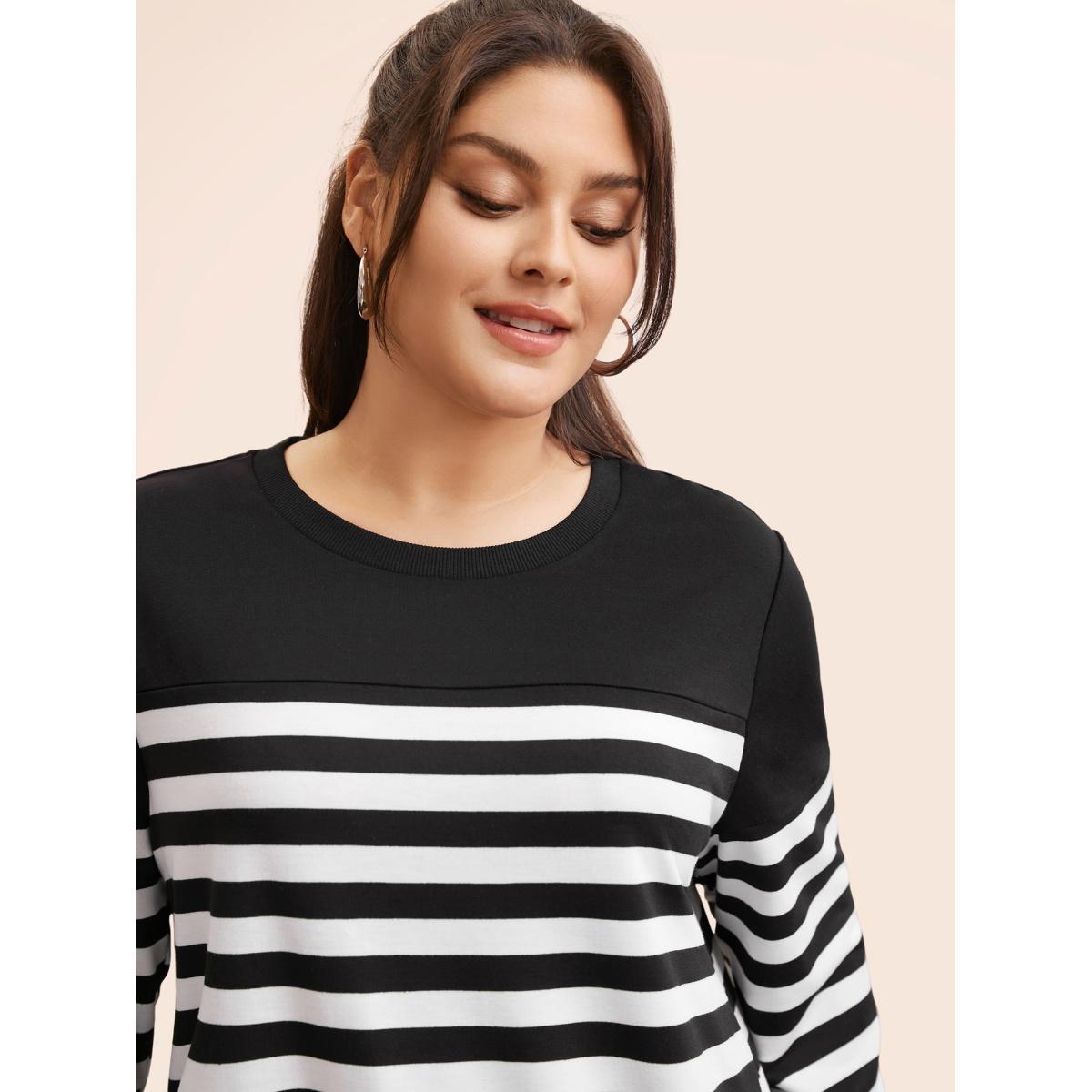 Plus Size Round Neck Striped Patchwork Contrast Sweatshirt Women Black Casual Contrast Loose Round Neck Everyday Sweatshirts BloomChic 18-20/2X Product Image
