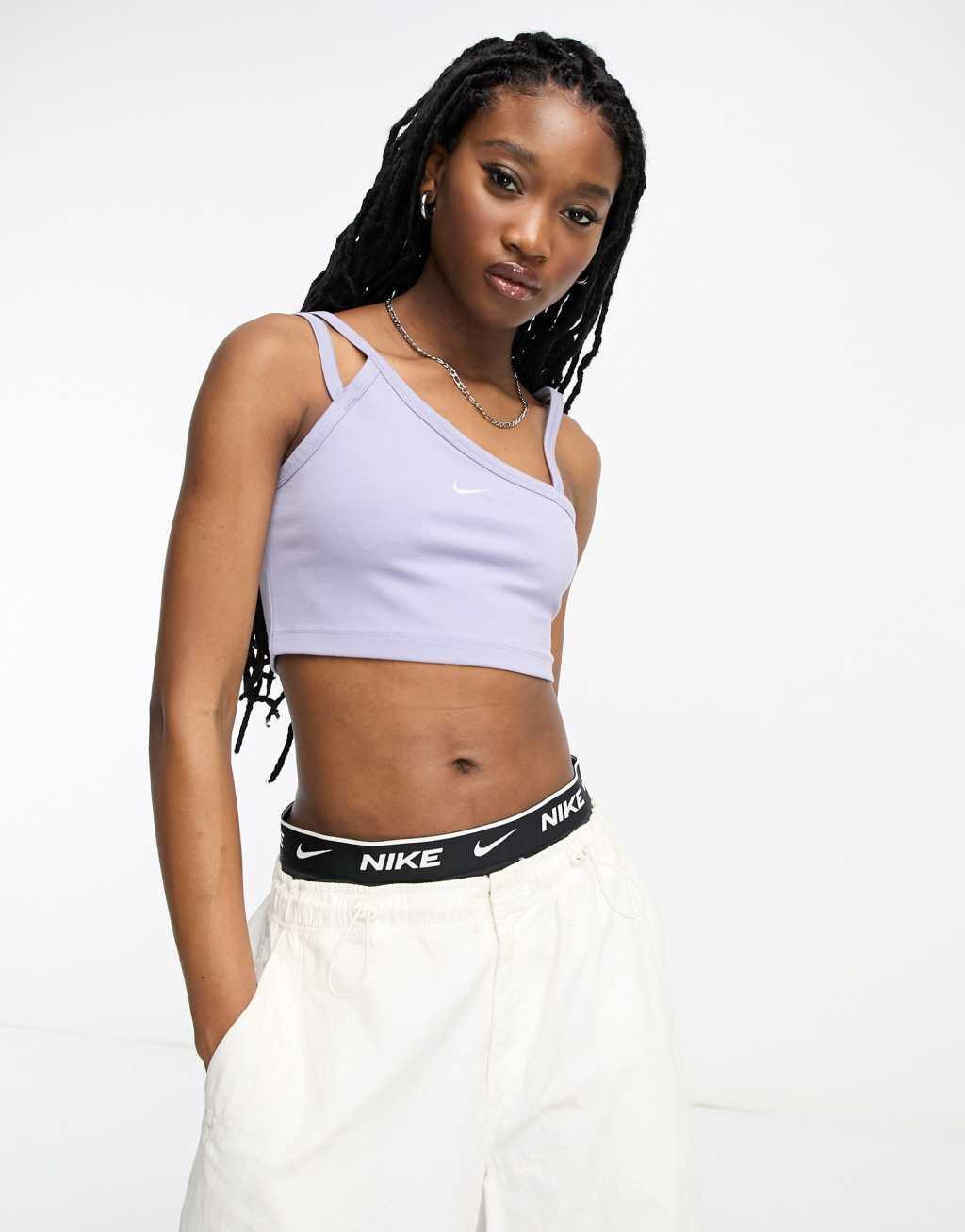 Nike Everyday cropped tank Product Image