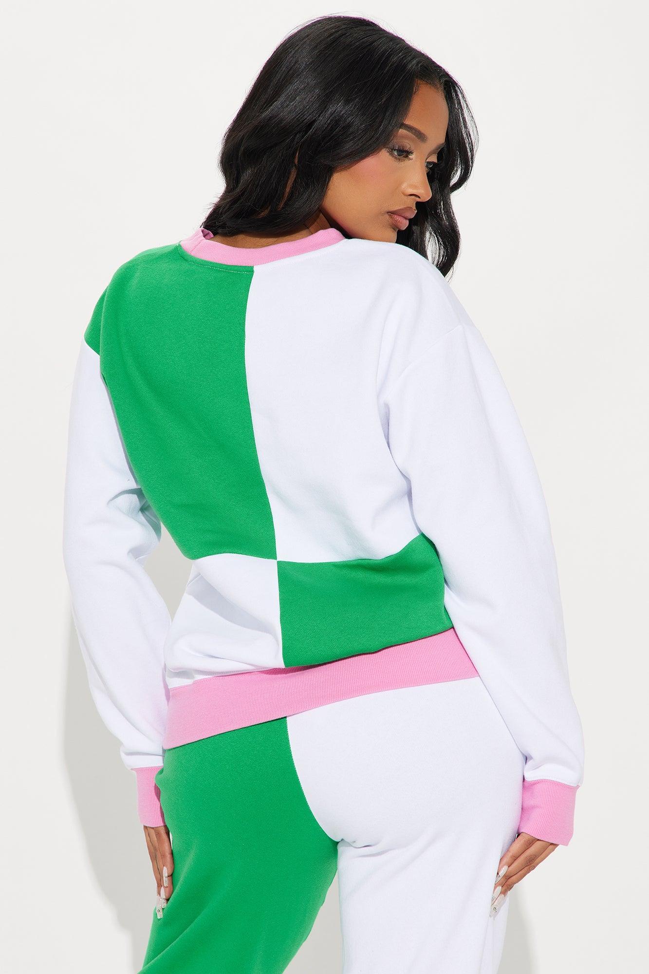 Hello Kitty Ski Club Oversized Sweatshirt  - White/combo Product Image