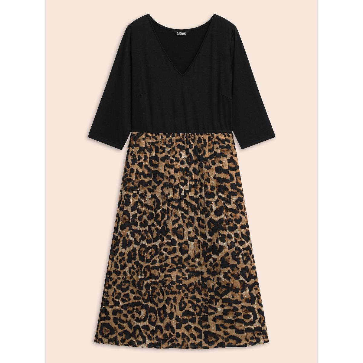 Plus Size V Neck Leopard Print Patchwork Dress Yellowishbrown Women Elegant Pleated V-neck Elbow-length sleeve Curvy BloomChic 26/4X Product Image