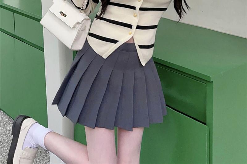 Scoop Neck Ruffle Striped Cropped Cardigan Product Image
