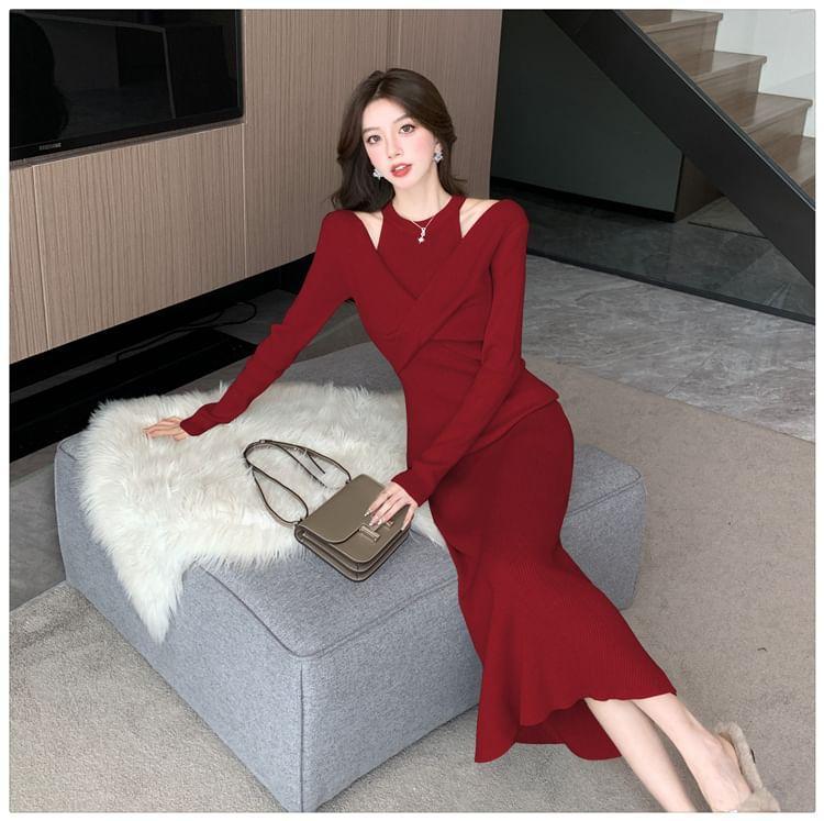Mock Two-Piece Long-Sleeve Halter Plain Knot Midi Sheath Knit Dress Product Image