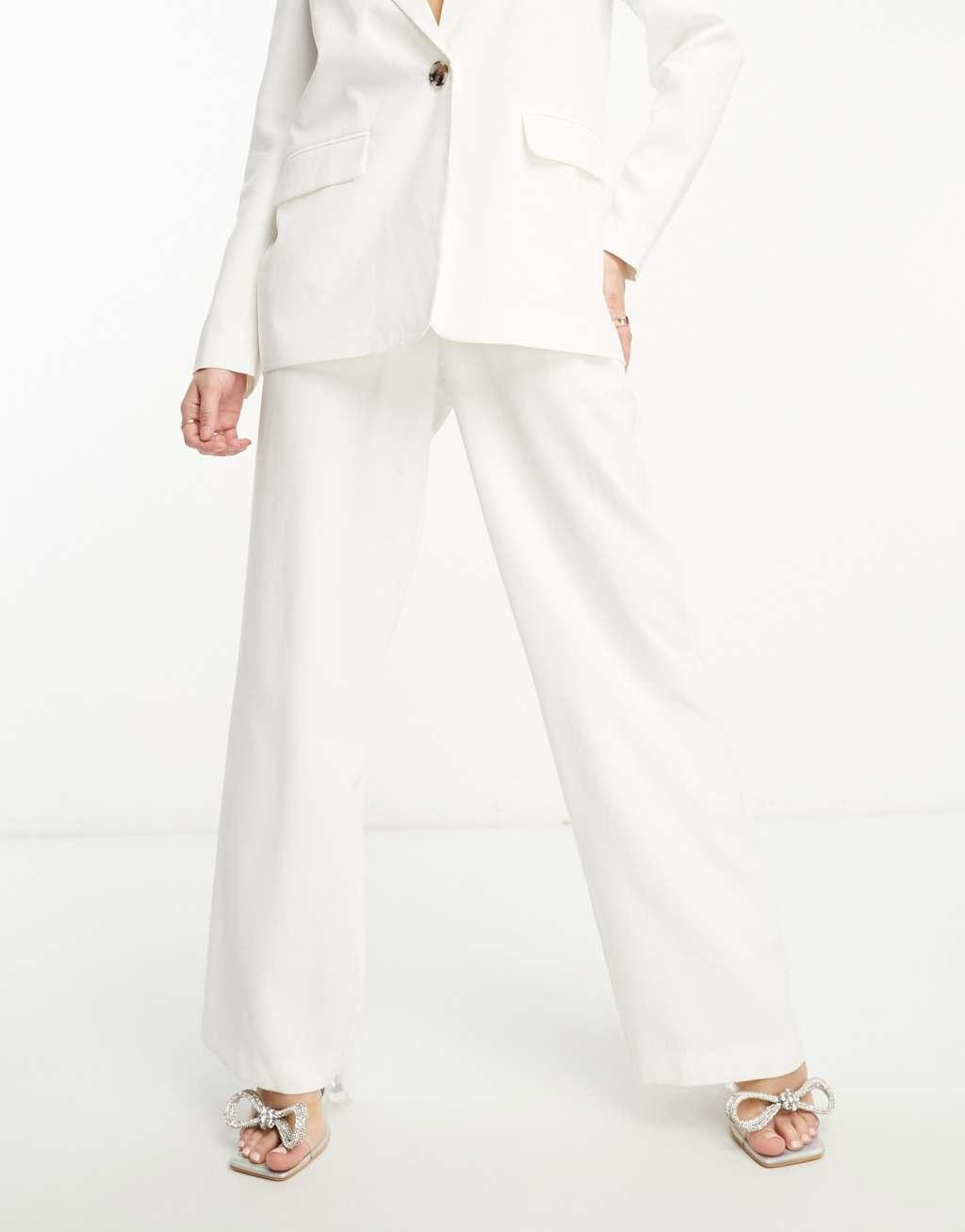 Vero Moda relaxed wide leg pants Product Image