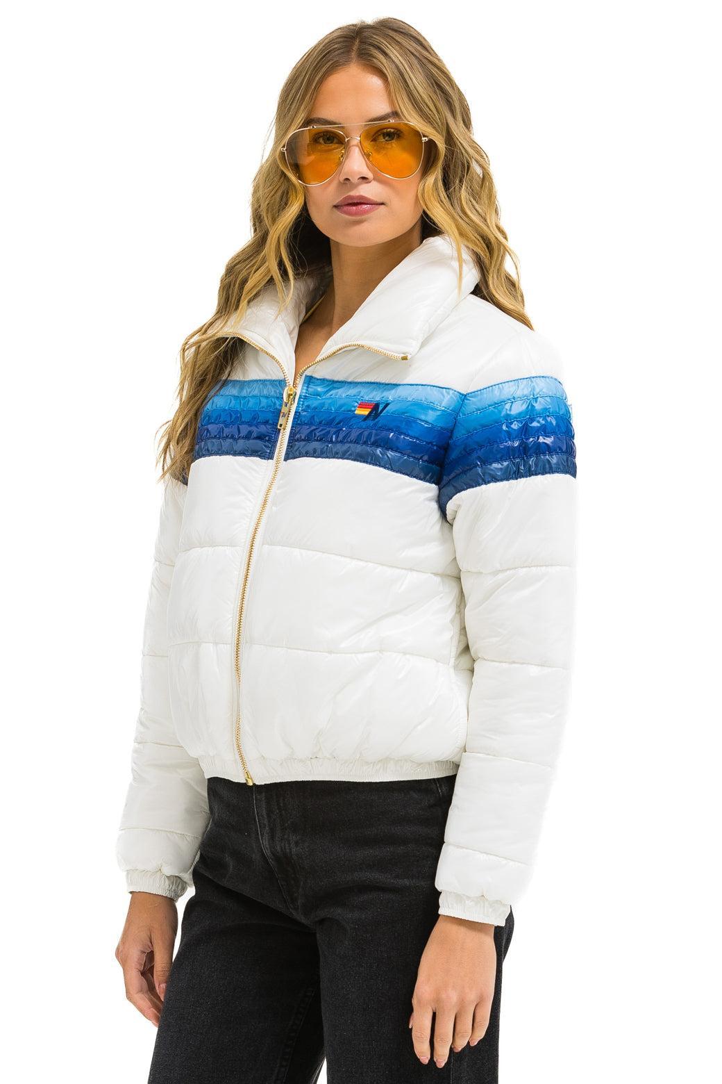 5 STRIPE LUXE APRES PUFFER JACKET - GLOSSY WHITE // BLUE STRIPES Female Product Image