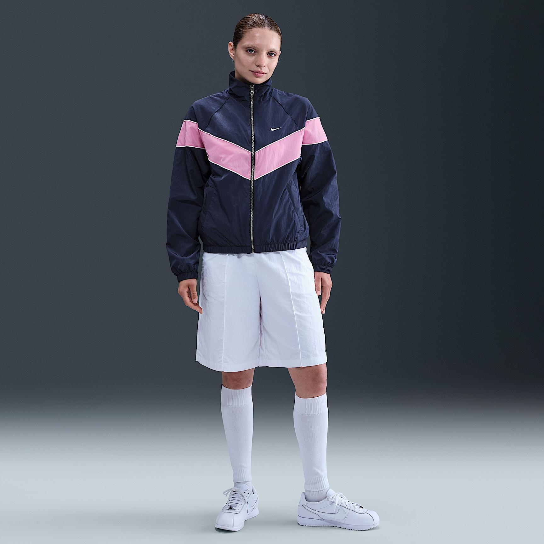 Nike Windrunner Women's Loose UV Woven Full-Zip Jacket Product Image