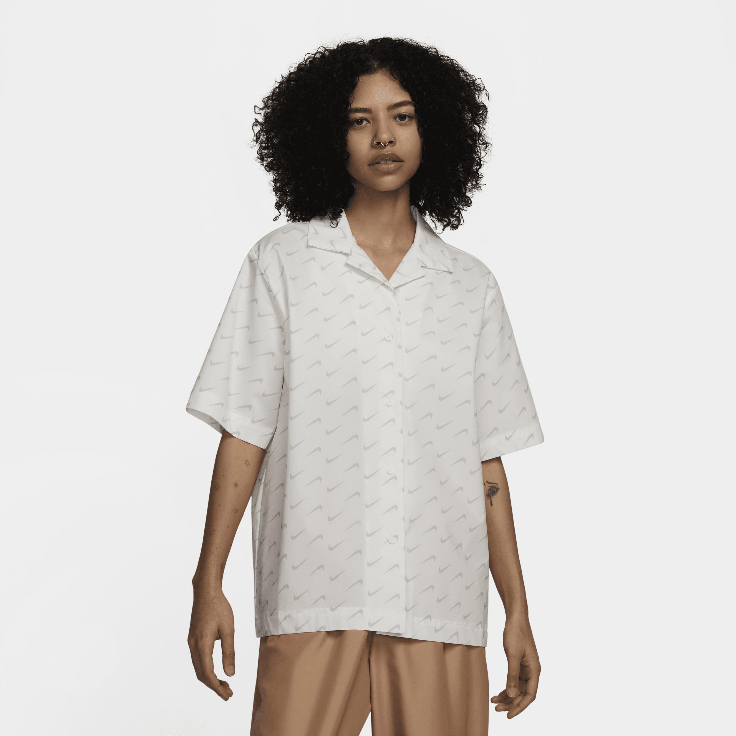 Nike Womens NSW Everyday MOD Woven Short Sleeve Top Product Image