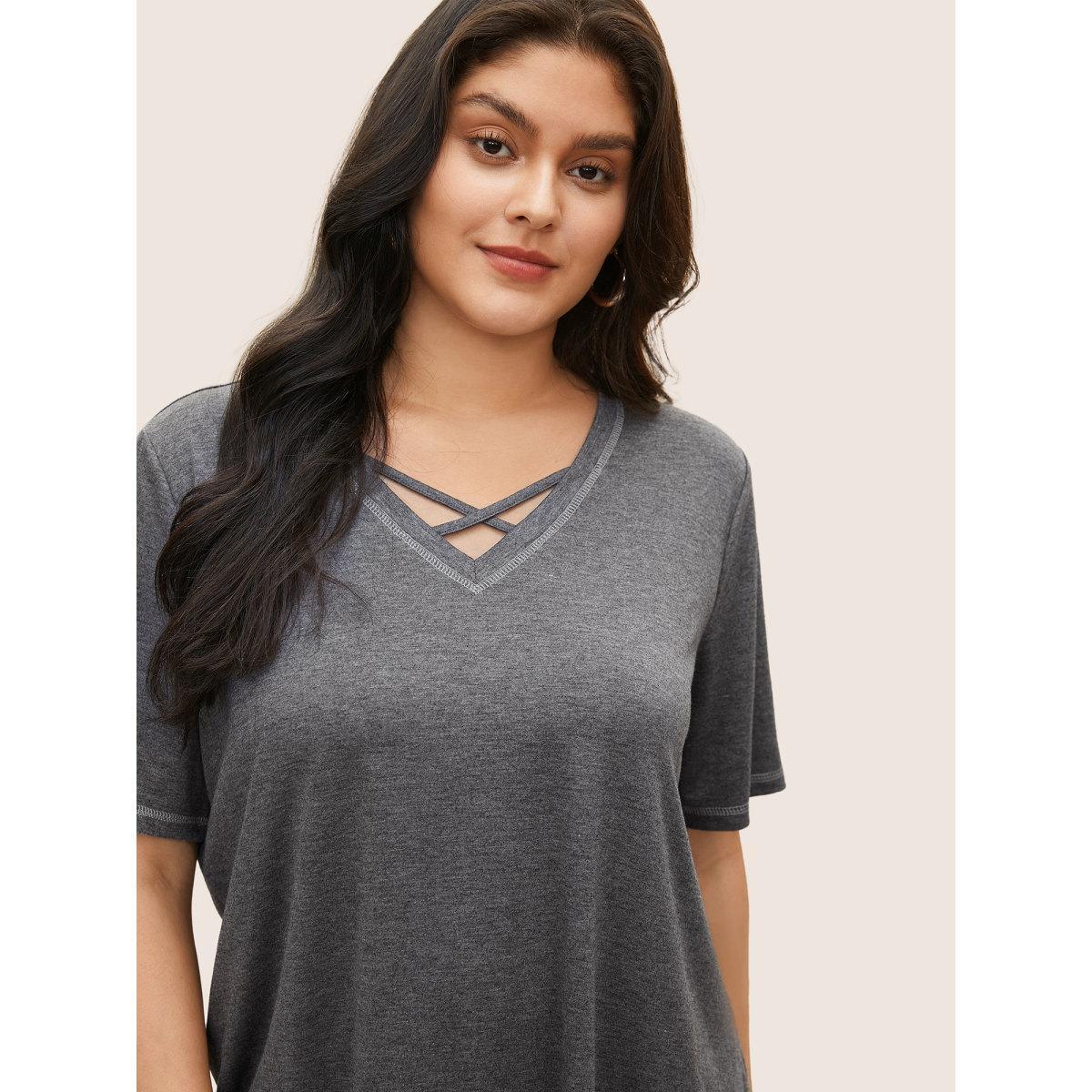 Plus Size Solid Crisscross Neck Contrast Stitch T-shirt Gray Women Casual Plain V-neck Everyday T-shirts BloomChic 26/4X Product Image