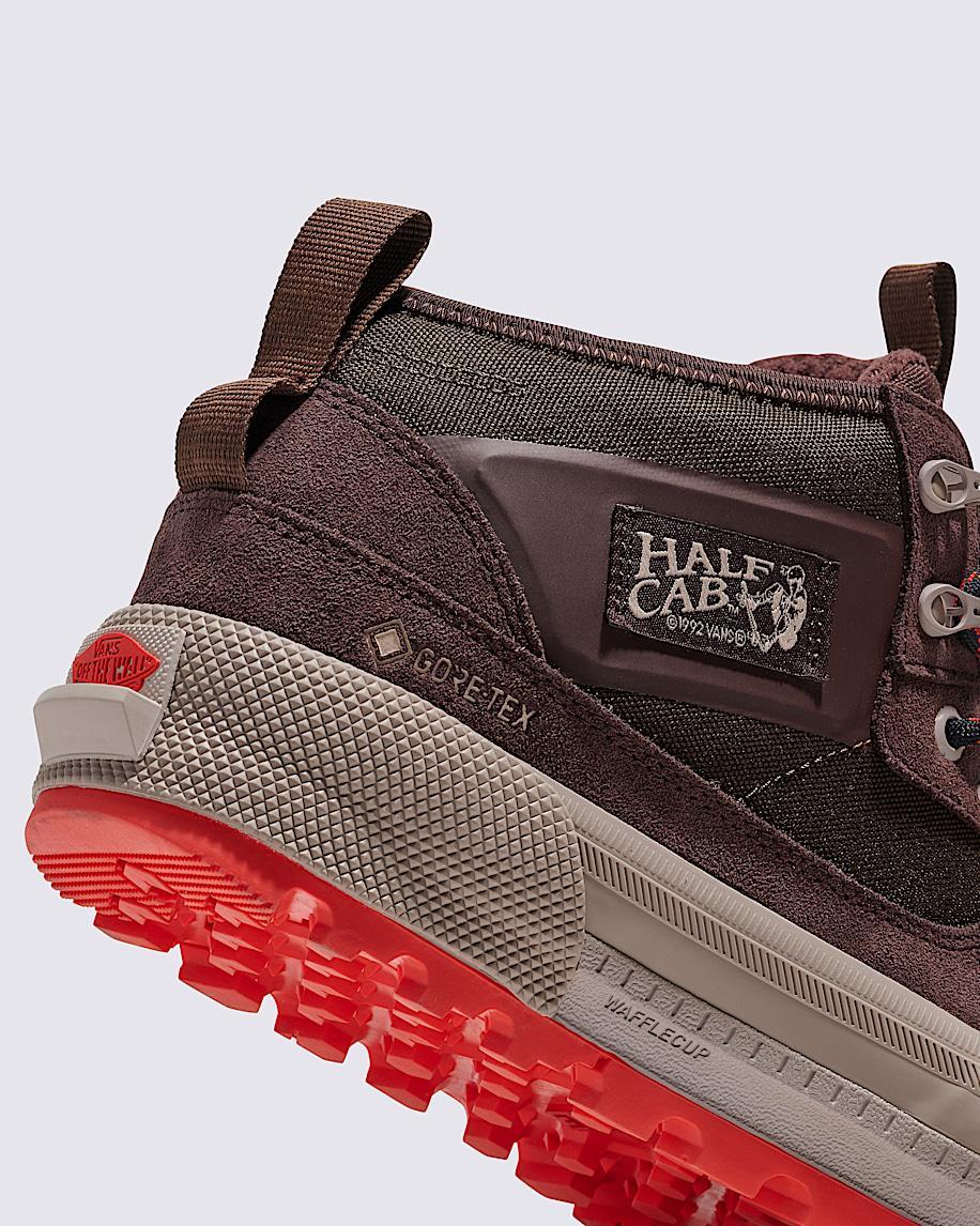 Half Cab GORE-TEX Insulated Shoe in Bitter Chocolate Brown| Vans US Product Image