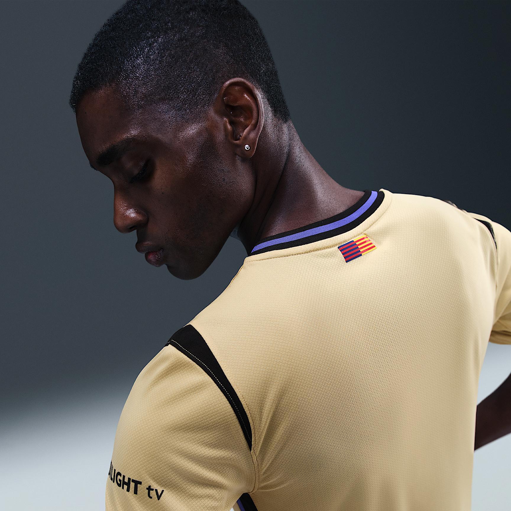 FC Barcelona 2025/26 Stadium Away Men's Kobe Dri-FIT Soccer Replica Jersey Product Image