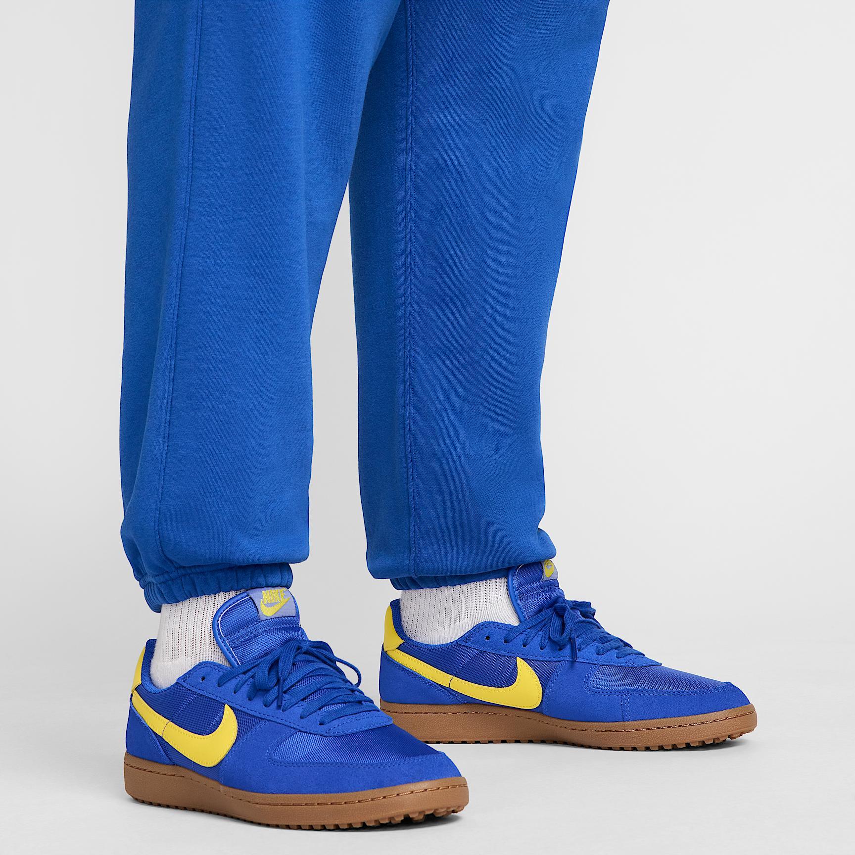 Nike Club Men's Fleece Pants Product Image
