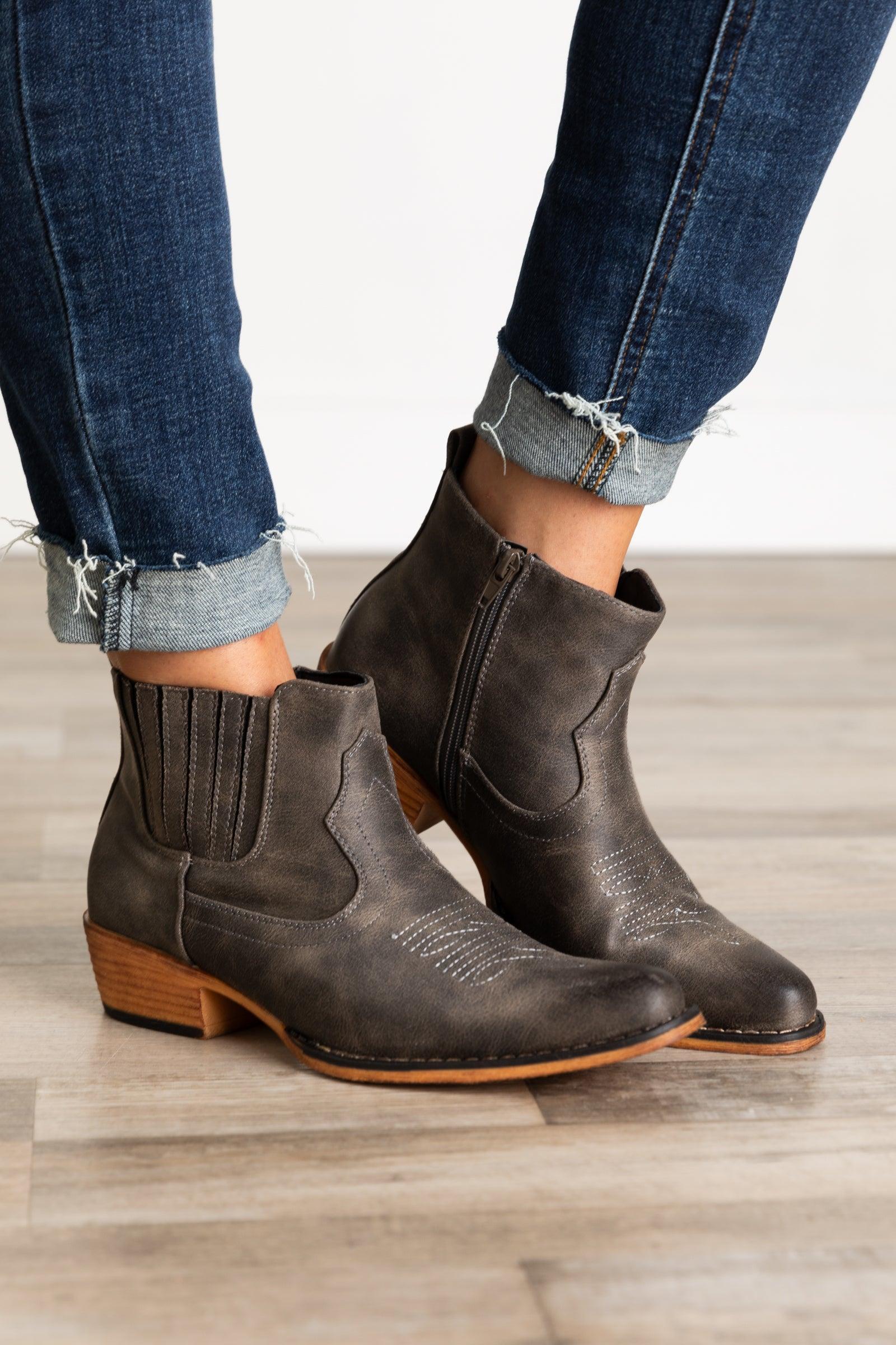 Pointed Cowgirl Bootie With Zipper Product Image