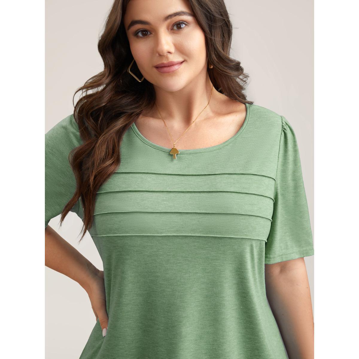 Plus Size Seamed Round Neck Fitted T-Shirt Greenbean Women Casual Tucked seam Round Neck Everyday T-shirts BloomChic 12/L Product Image