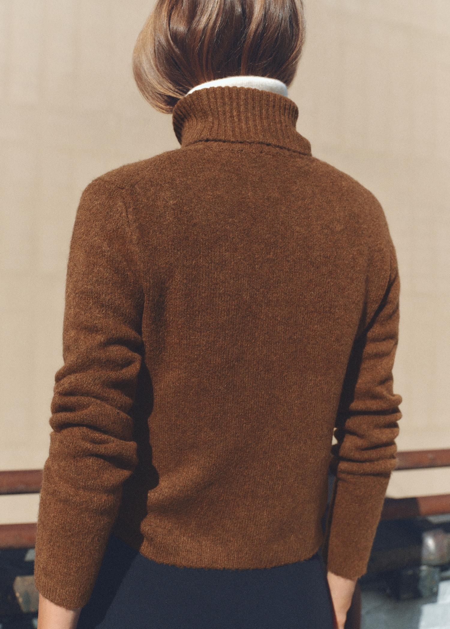 Turtle neck sweater - Women | MANGO USA Product Image