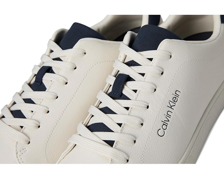 Men's Calvin Klein Ilano Product Image