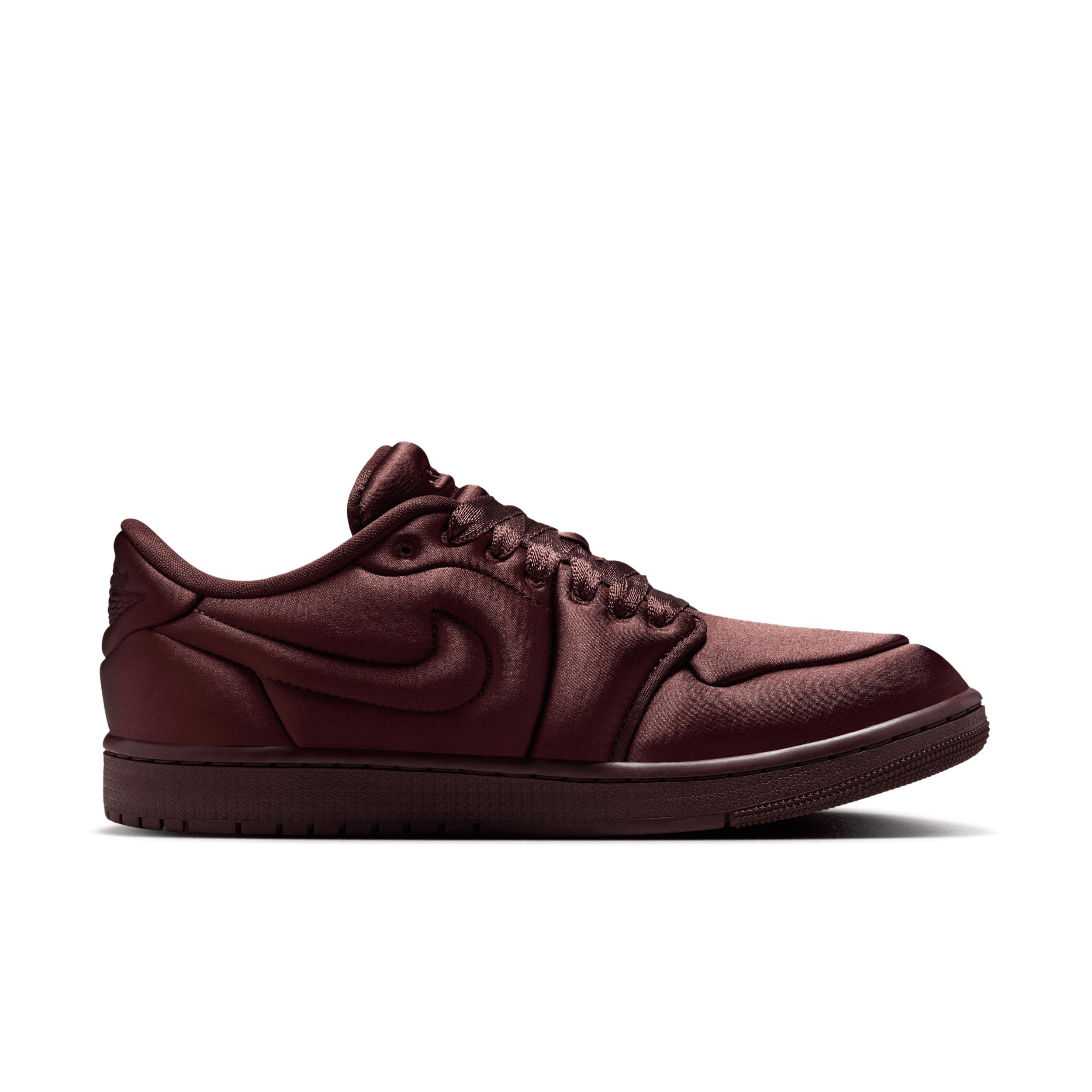 Womens Air Jordan 1 Low Method of Make Shoes Product Image
