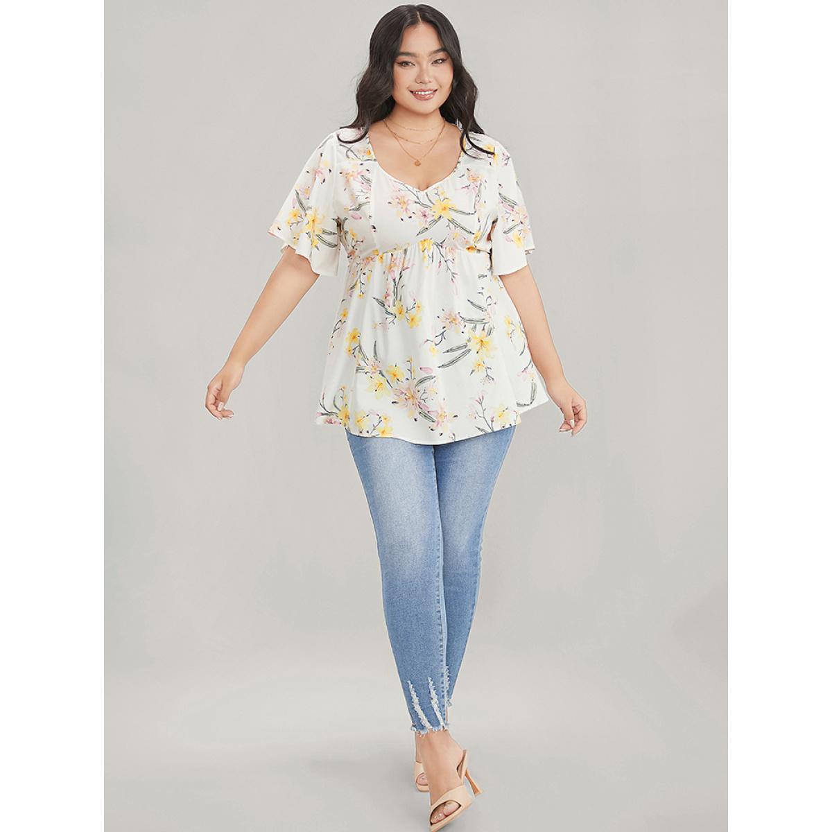 Plus Size Ivory Floral Print V Neck Ruffle Sleeve Blouse Women Elegant Short sleeve V-neck Dailywear Blouses BloomChic 30/6X Product Image