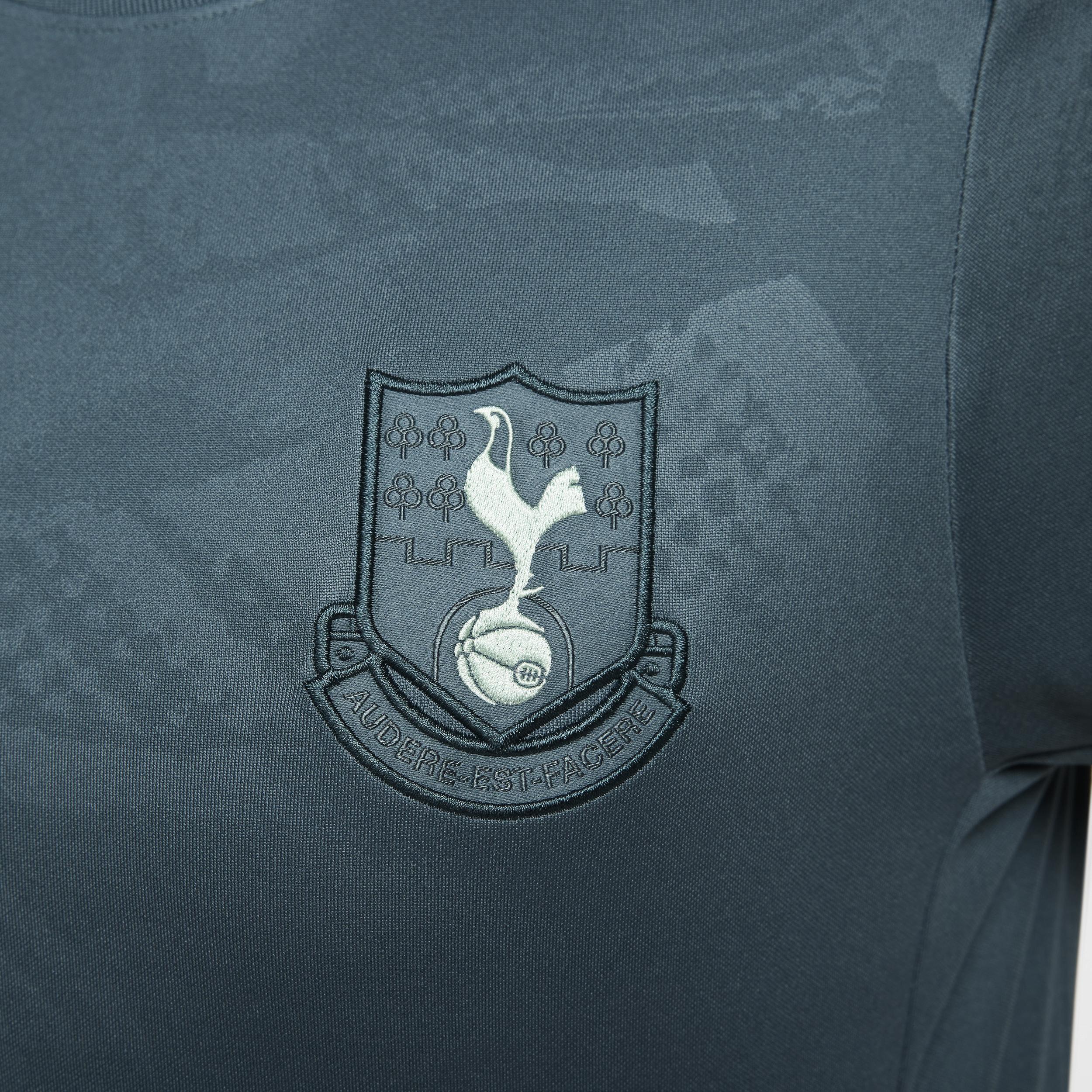 Tottenham Hotspur Academy Pro Third Nike Womens Dri-FIT Soccer Pre-Match Top Product Image