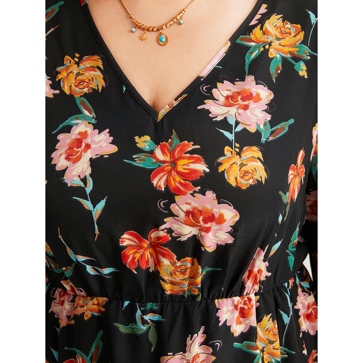 Plus Size Floral Bell Sleeve Pocket Lace Panel Dress Black Women Vacation Printed V-neck Elbow-length sleeve Curvy Midi Dress BloomChic 28/5X Product Image