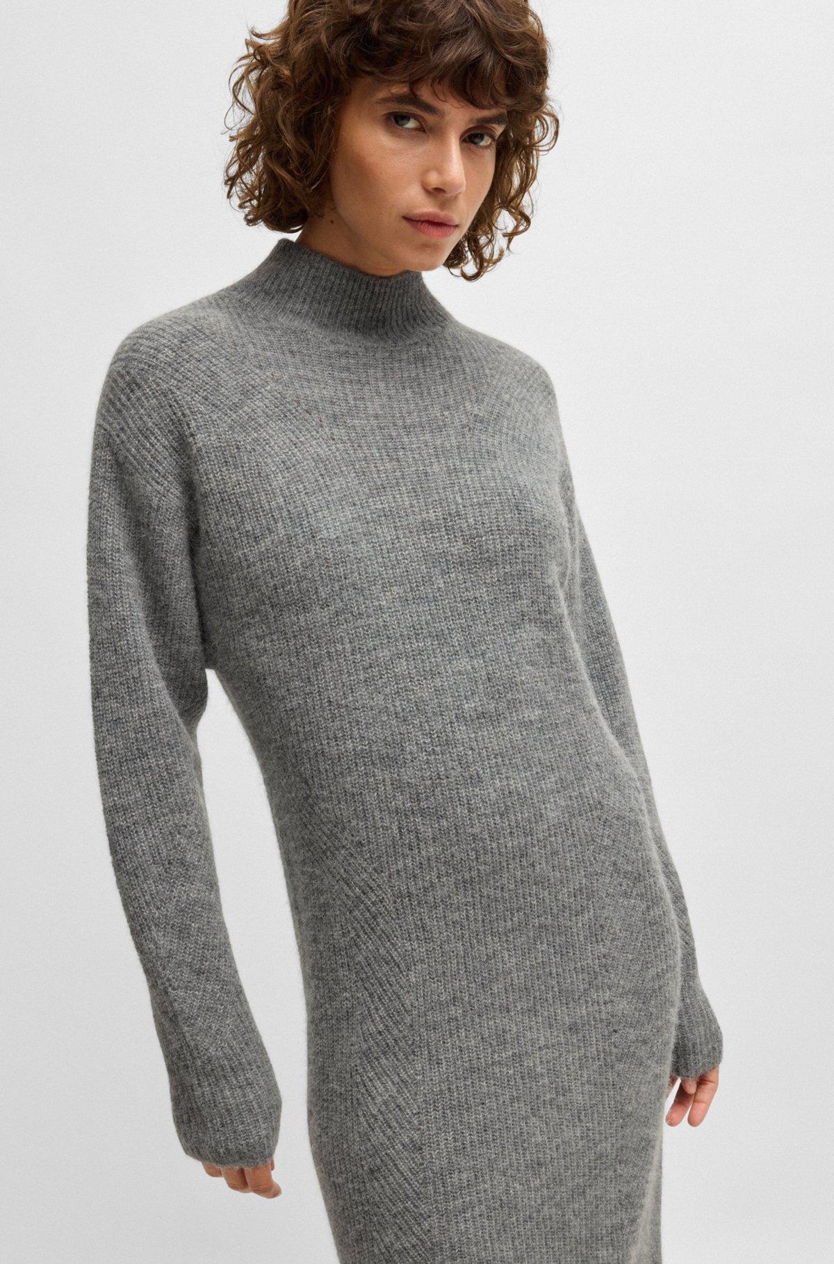 Long-sleeved relaxed-fit dress with mixed ribbing Product Image