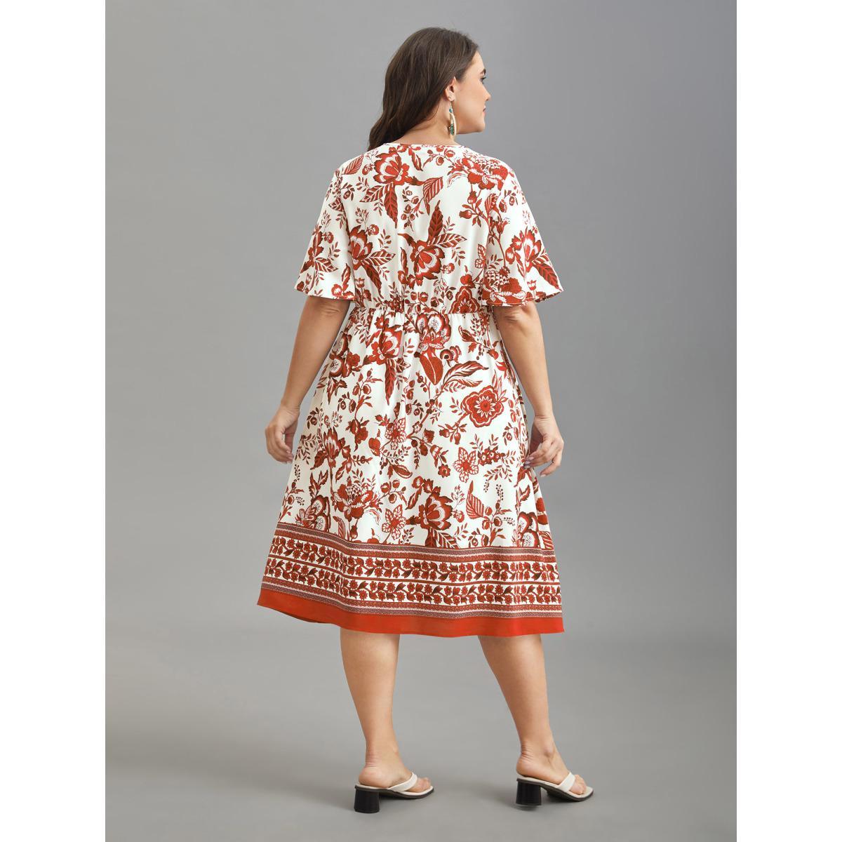 Plus Size Floral Print Wrap-Neck Pocket Midi Dress Rust Women Resort Non Overlap Collar Short sleeve Curvy BloomChic 30/6X Product Image