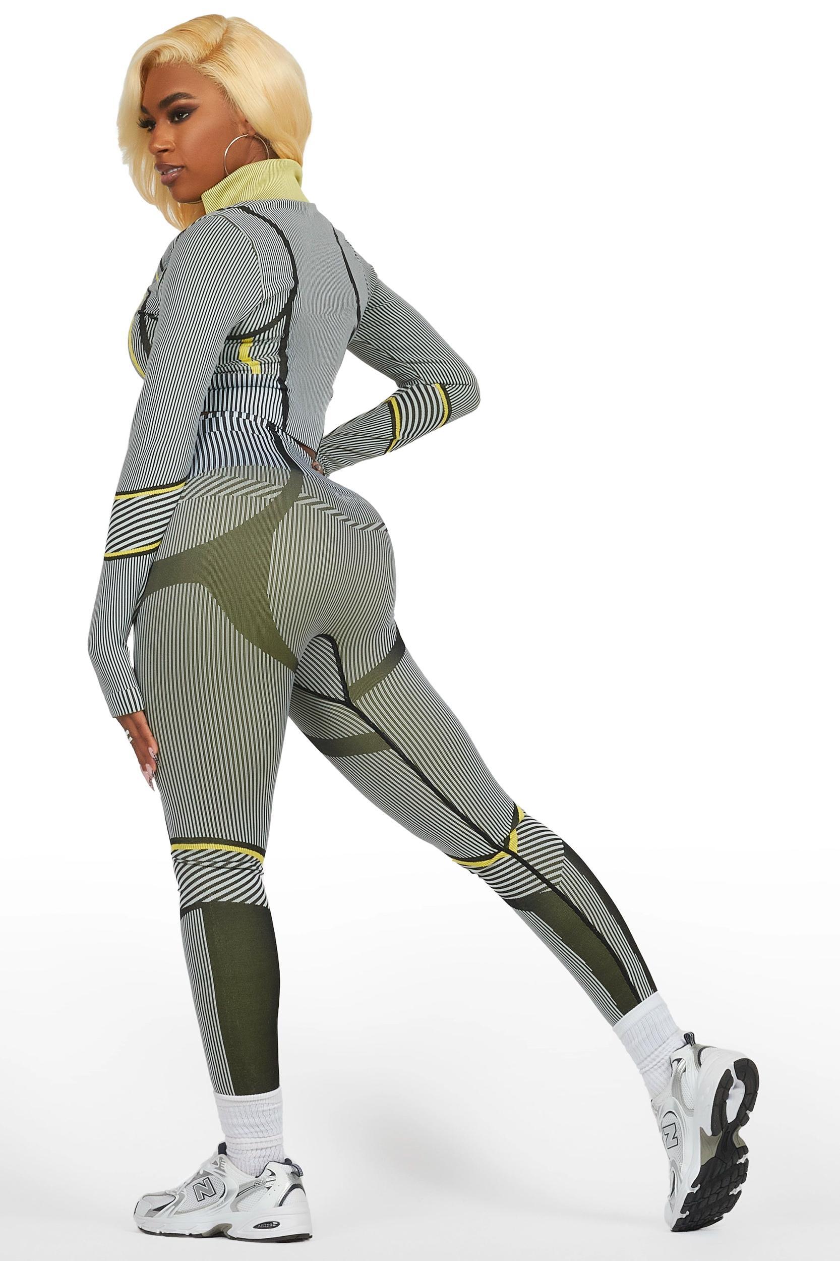Derriana Black Active Set Female Product Image