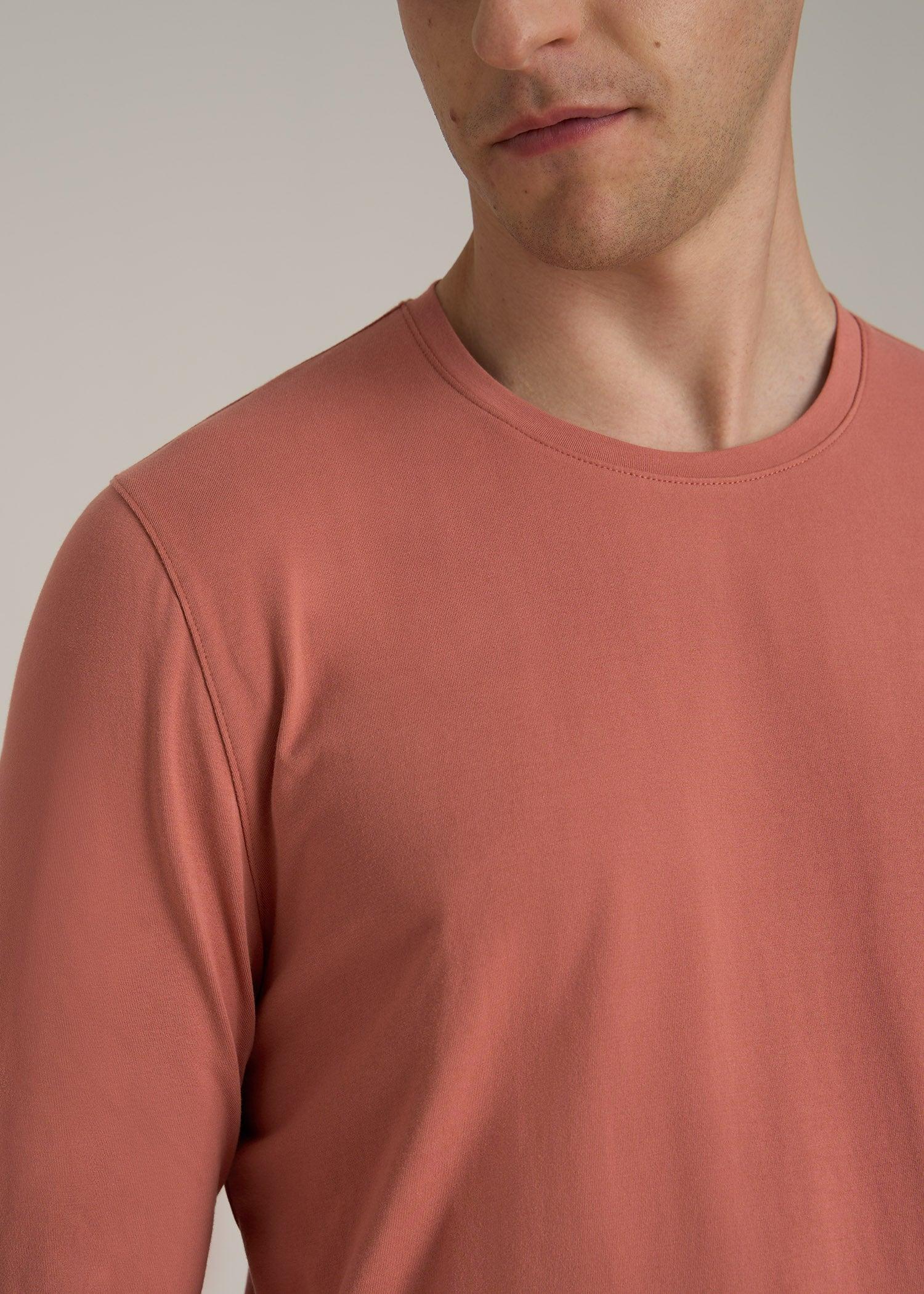 The Essential MODERN-FIT Crewneck Long Sleeve Tall Men's Tee in Persimmon Product Image
