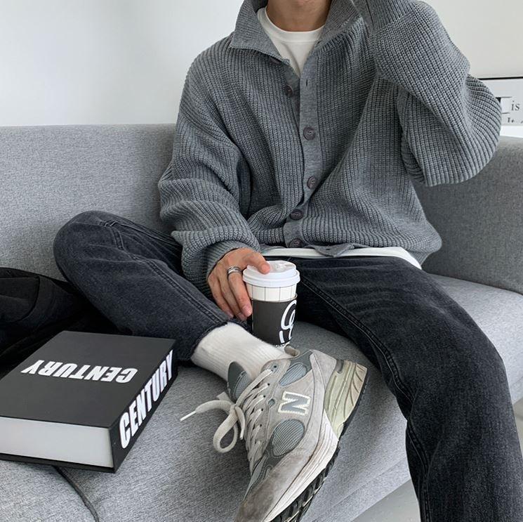 RT No. 5550 GRAY KNITTED FULL BUTTON-UP SWEATER Product Image