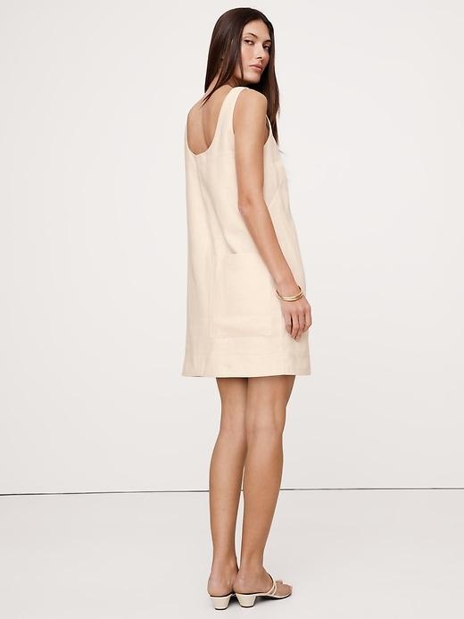 Linen Scoop-Neck Shift Dress Product Image