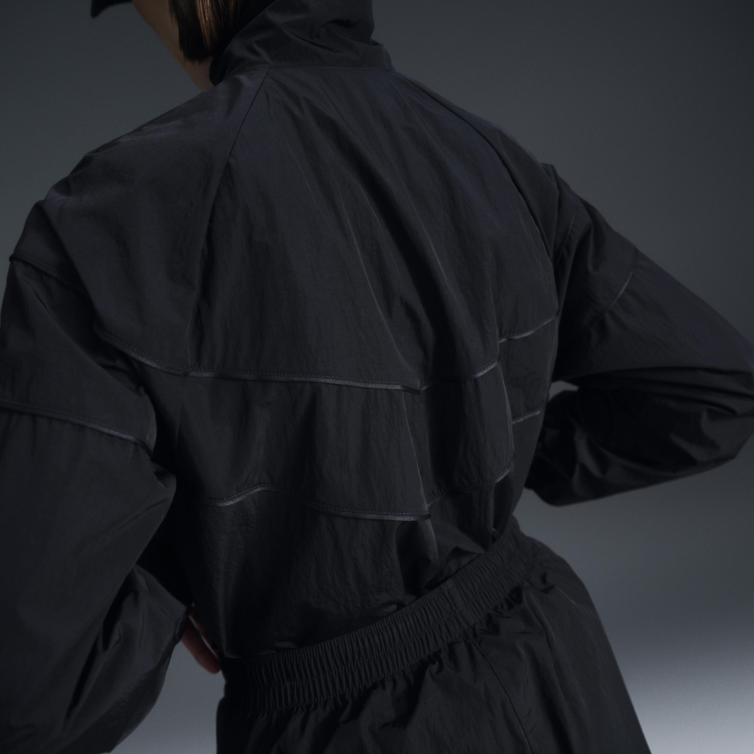 Nike Windrunner Women's Loose UV Woven Full-Zip Jacket Product Image