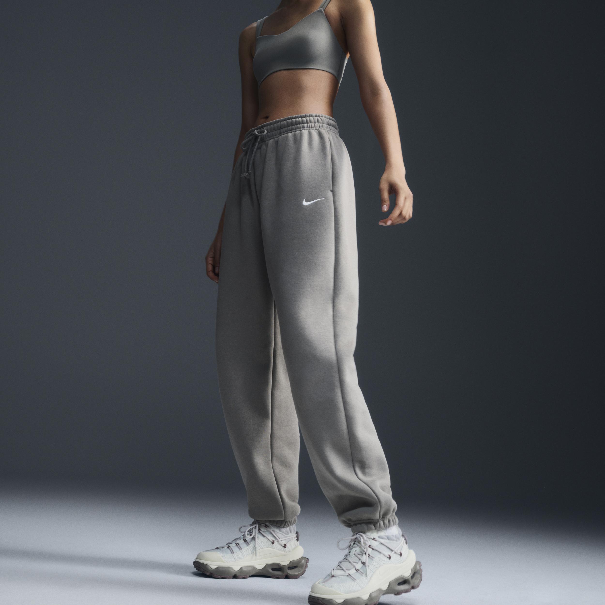 Women's Nike Sportswear Phoenix Fleece High-Waisted Oversized Sweatpants Product Image