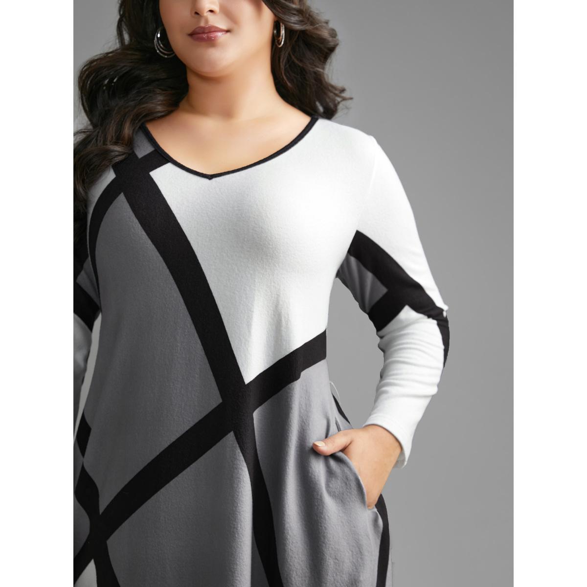 Plus Size V Neck Colorblock Contrast Pocket Dress Mediumgray Women Casual Contrast V-neck Long Sleeve Curvy BloomChic 22-24/3X Product Image