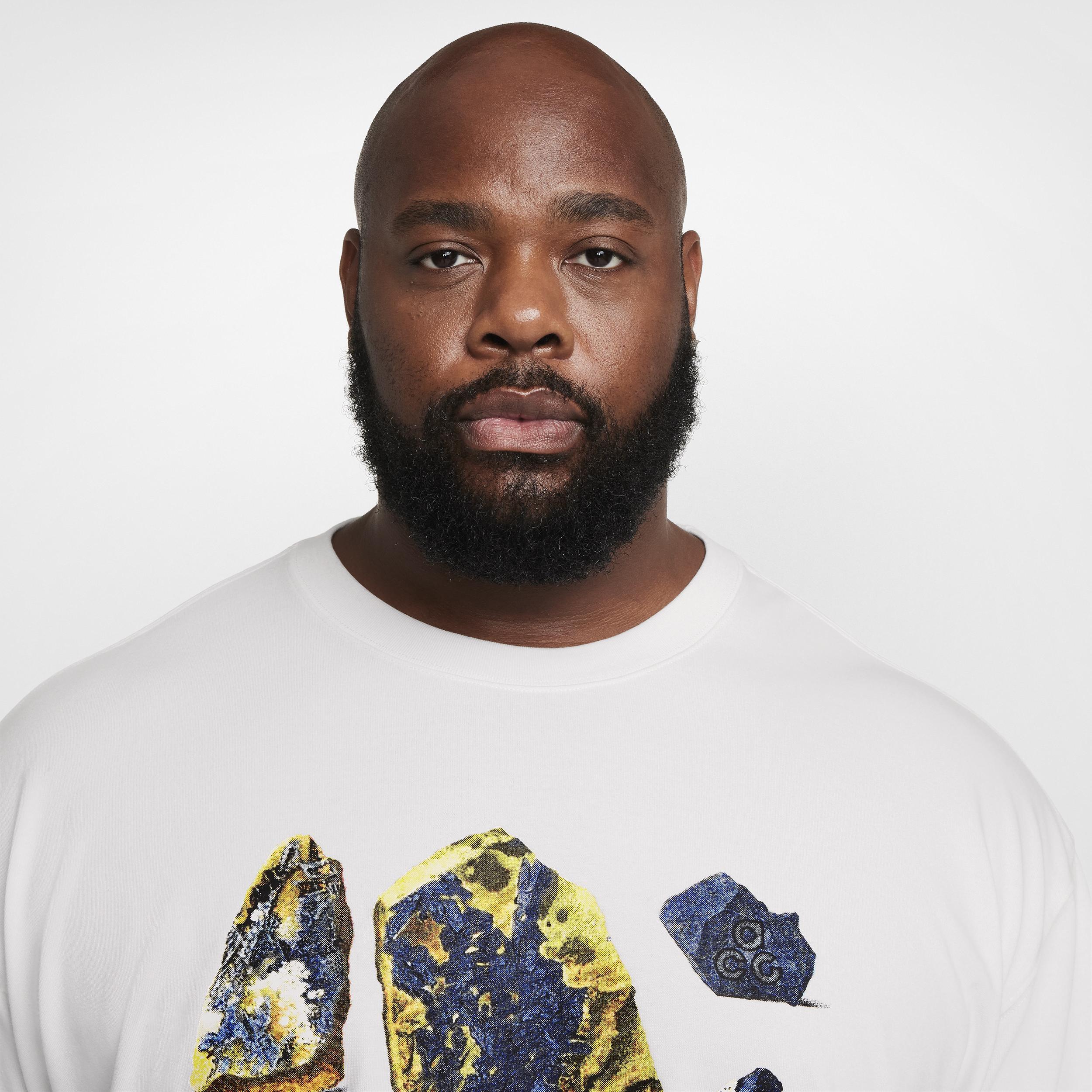 Nike ACG Men's Long-Sleeved T-Shirt Product Image