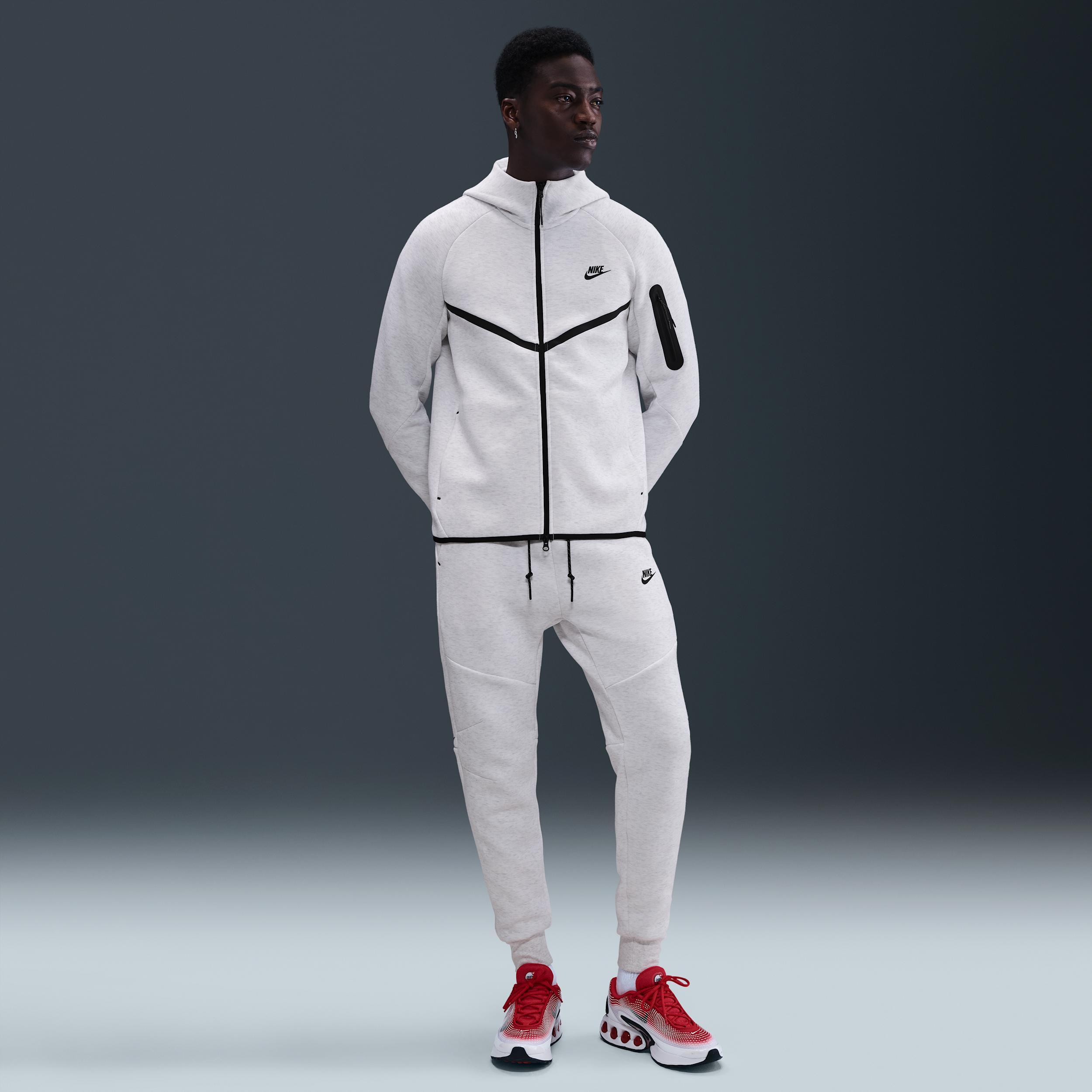 Nike Men's Tech Fleece Jogger Pants Product Image