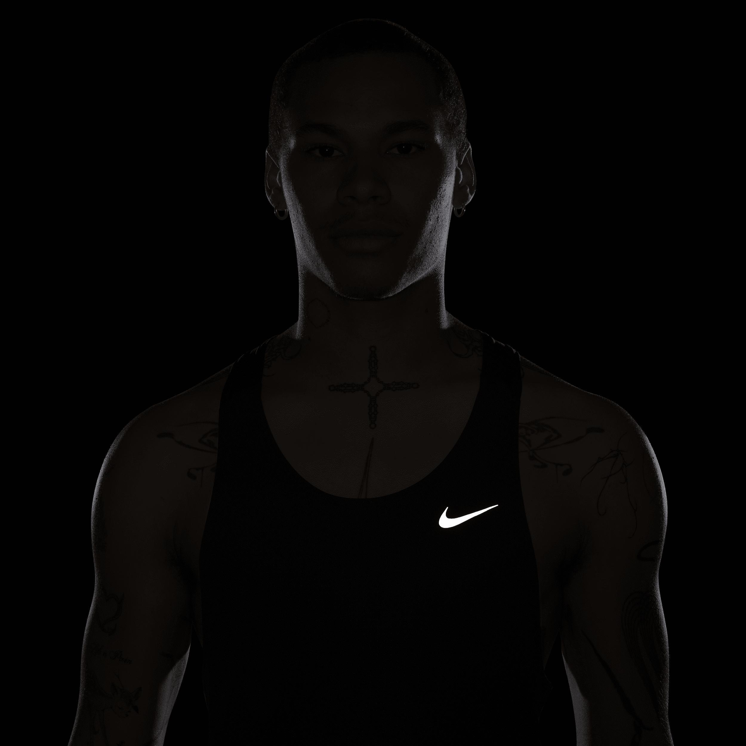 Nike Men's Fast Dri-FIT Running Singlet Product Image