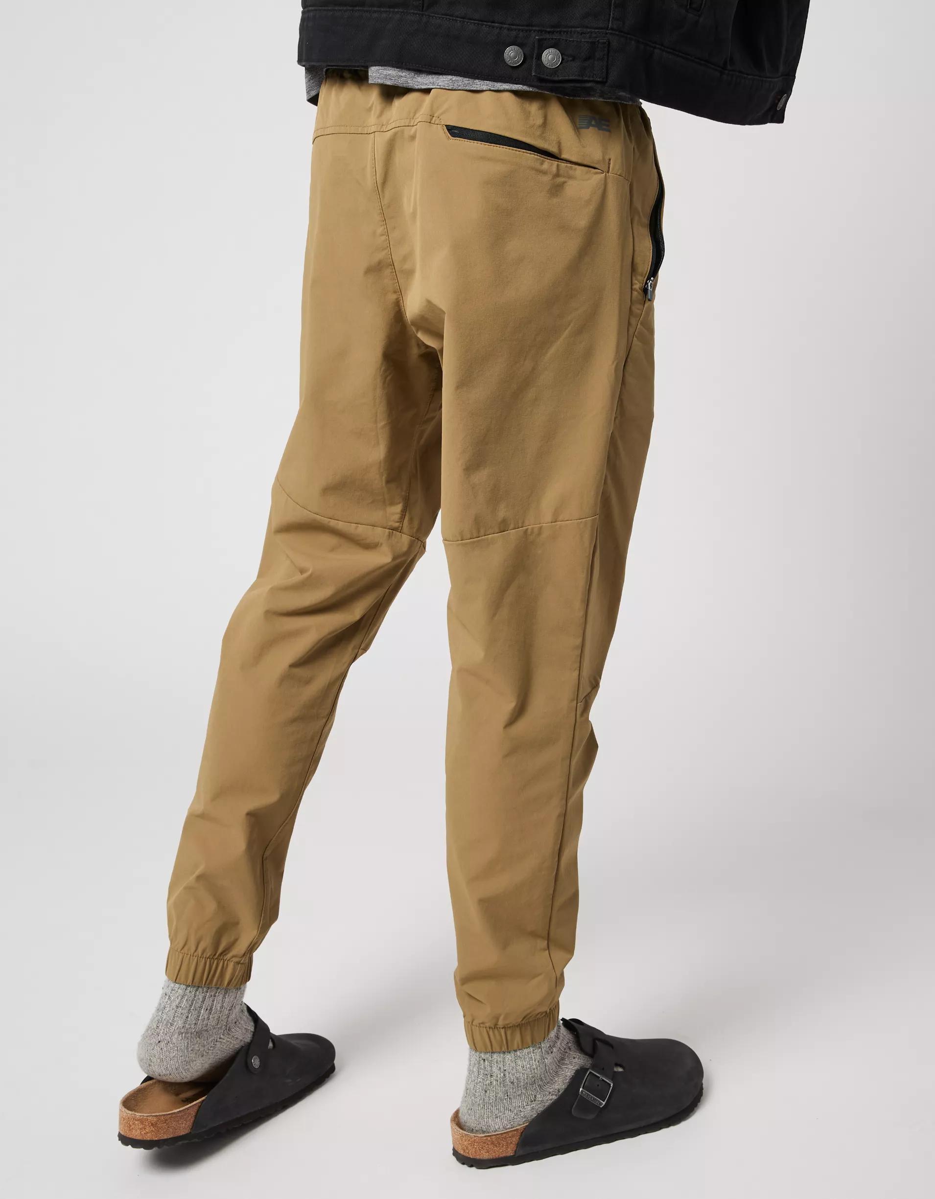 AE 24/7 Tech Jogger Product Image