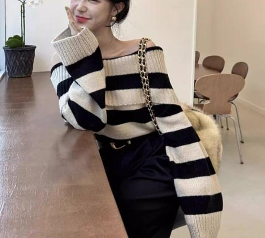 Long Sleeve Off-Shoulder Striped Loose-Fit Knit Top Product Image