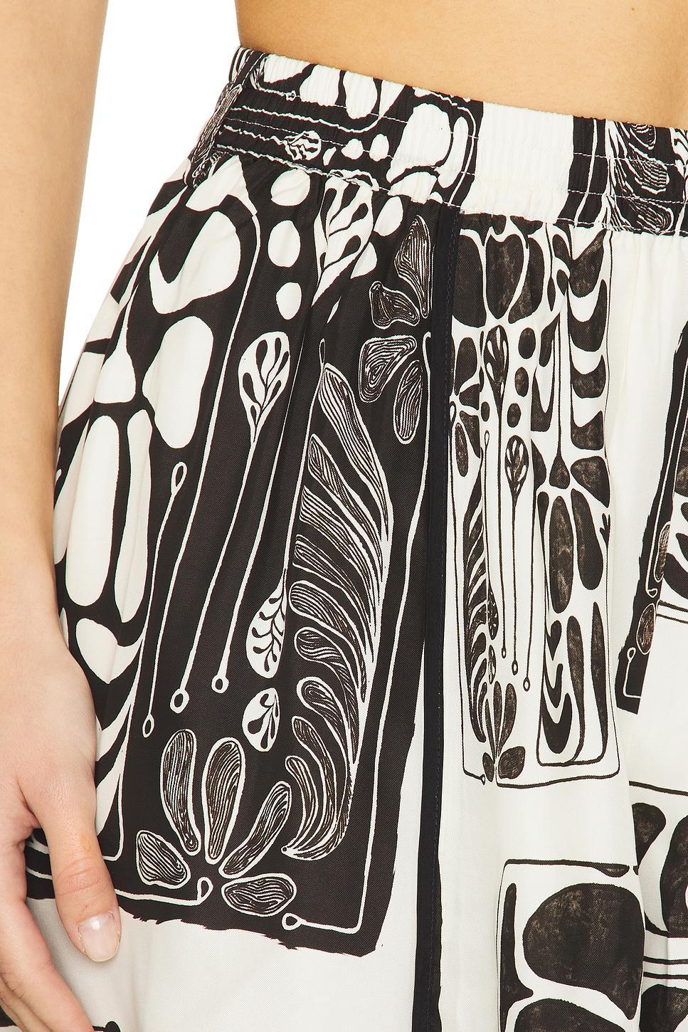 The Eymara Shorts Sancia Product Image