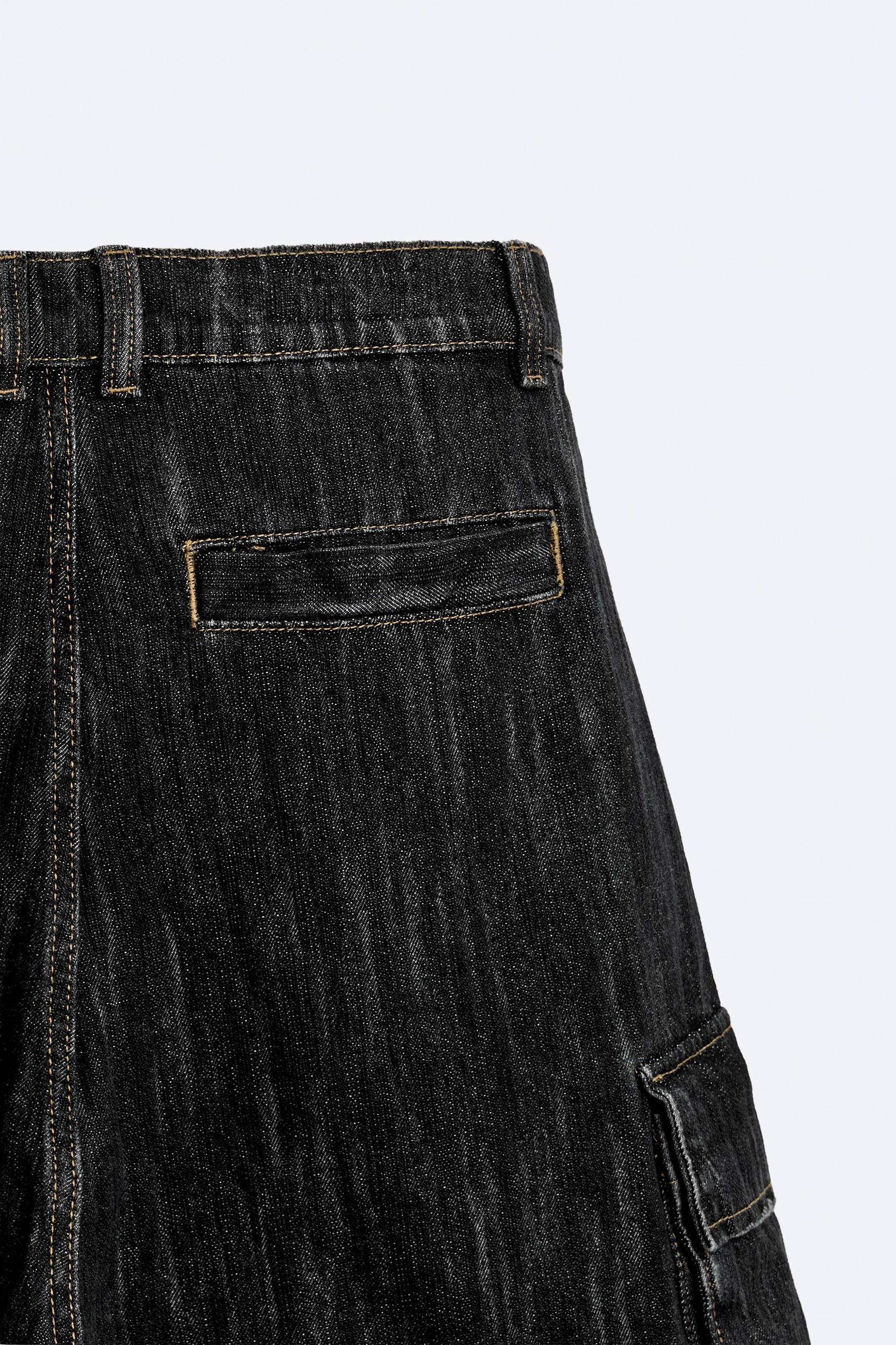 TEXTURED DENIM CARGO SHORTS Product Image