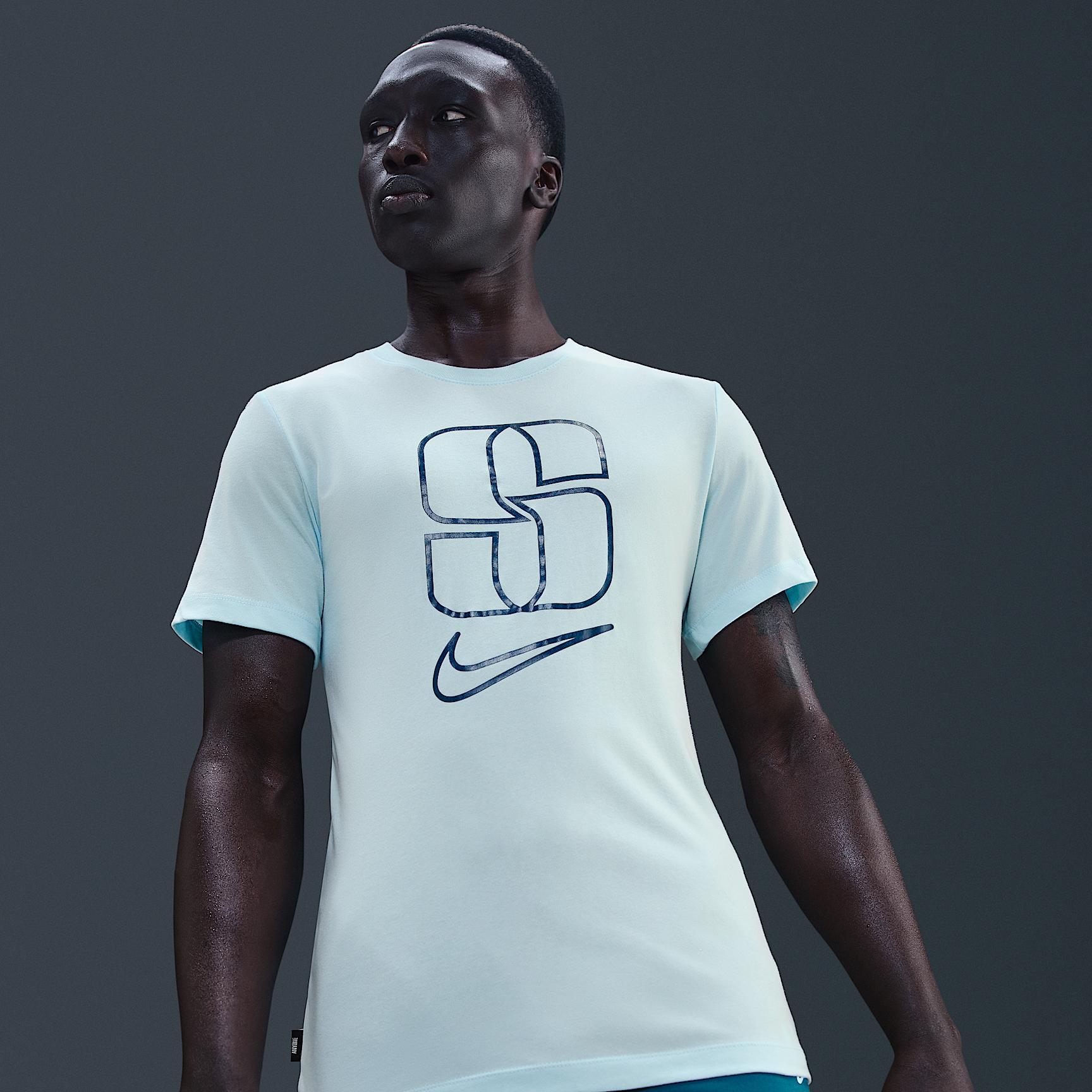 Nike Men's Sabrina Dri-FIT Basketball T-Shirt Product Image