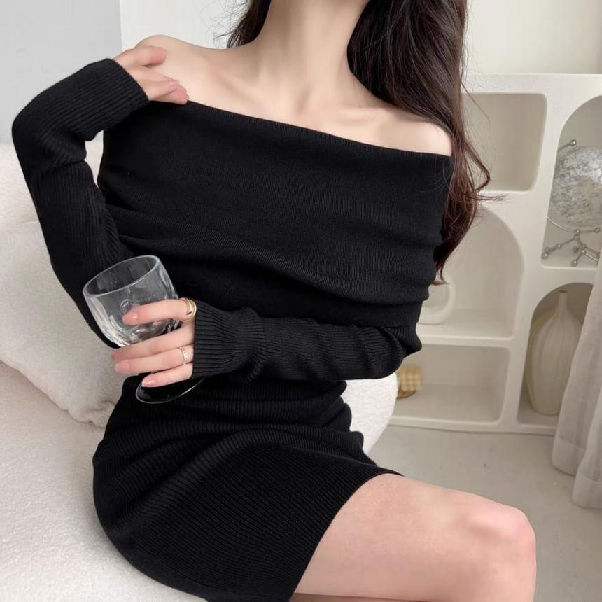 Off-Shoulder Long-Sleeve Plain Mini Knit Dress Product Image