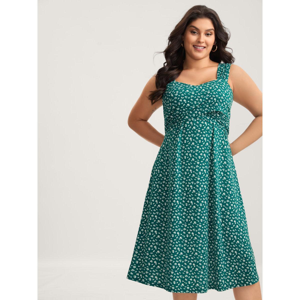 Plus Size Ditsy Floral Print Knit Pockets Midi Dress Emerald Women Heart neckline Sleeveless Curvy BloomChic 26/4X Product Image