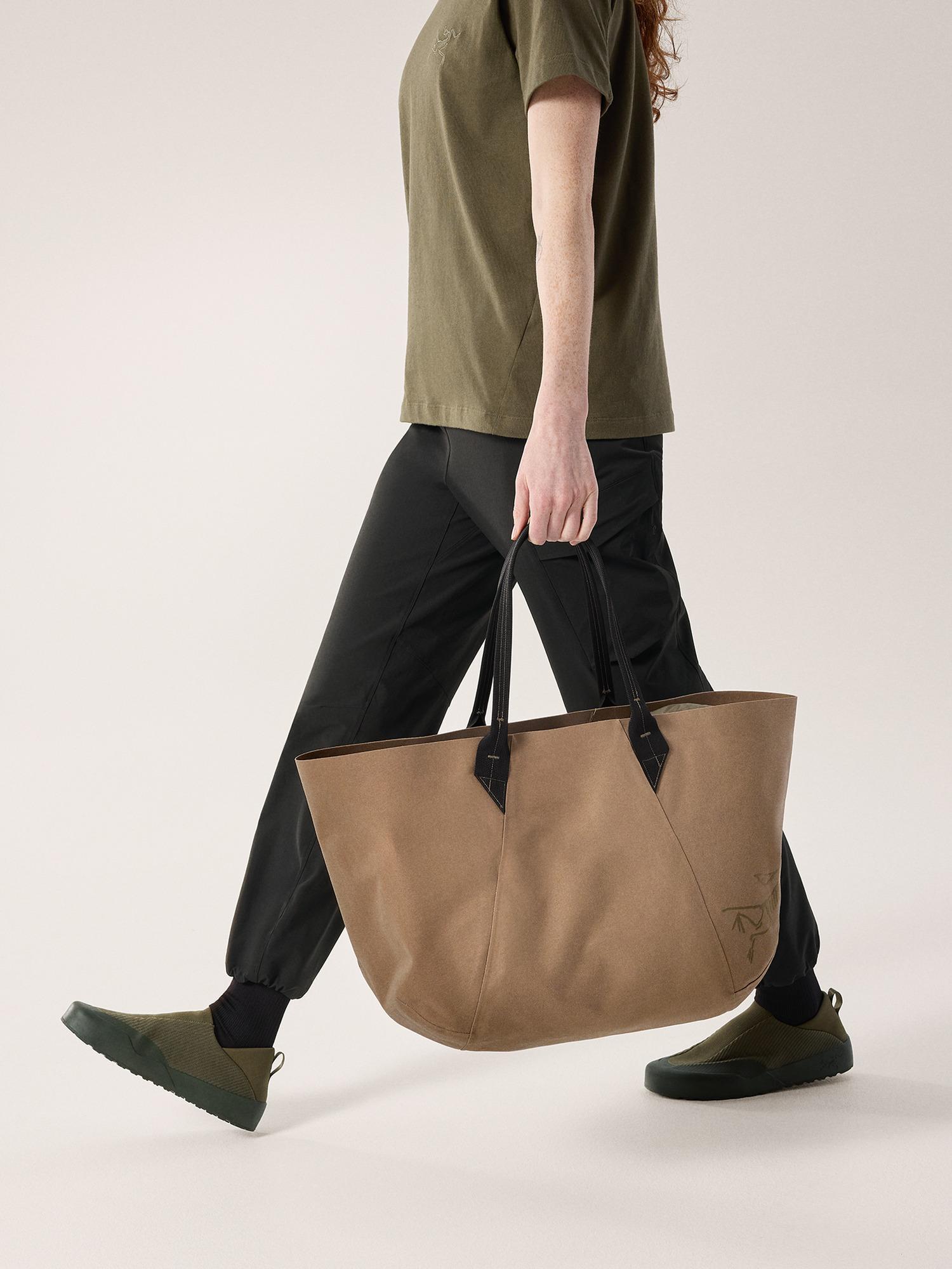 Carrier 45 Gear Tote Product Image