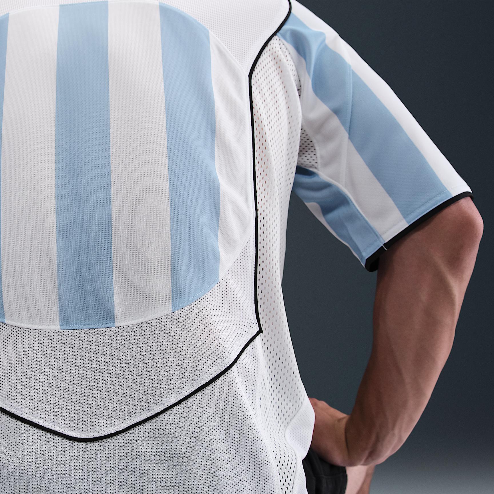 Nike Mens Total 90 Dri-FIT Soccer Jersey in Psychic Blue/White/Black Product Image