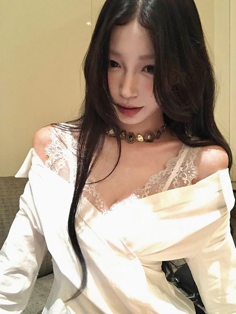 Sleeveless Lace Top / Long-Sleeve Wrapped Top Product Image